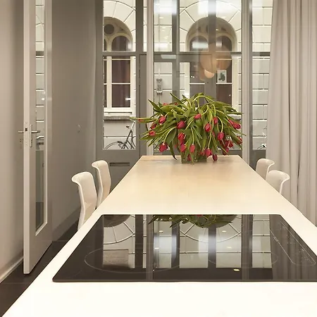 Old Centre - Nieuwmarkt Area Apartment Amsterdam