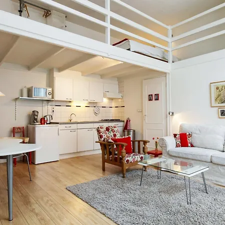 Old Centre - Nieuwmarkt Area Apartment